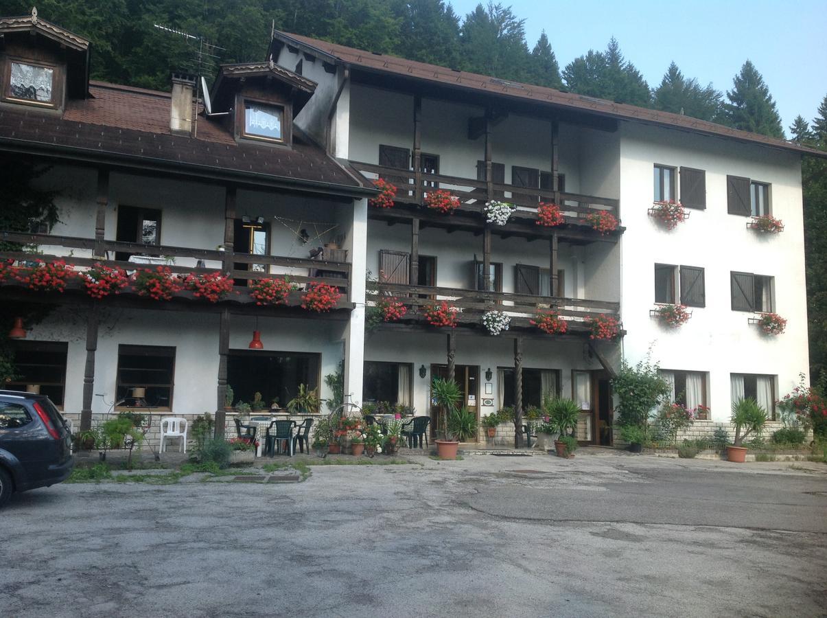 Albergo Club21 Лавароне Экстерьер фото